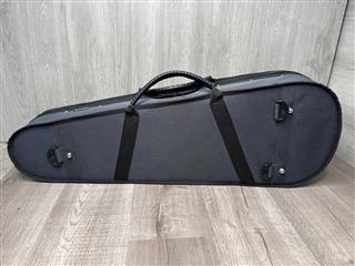 Yamaha VA5 15” Viola with Case, Bows and Shoulder Rest